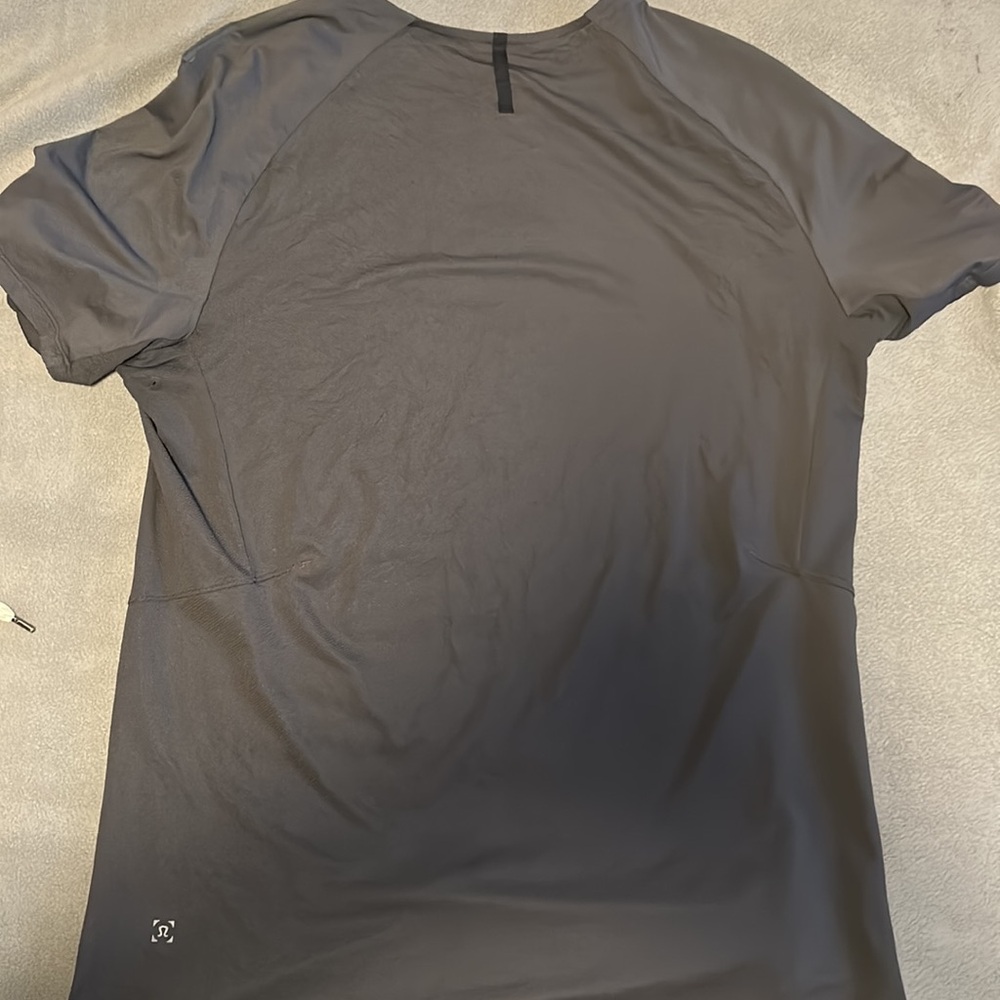 Lululemon - Picture 3 of 4